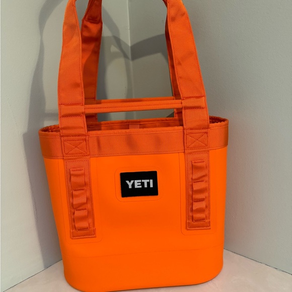 YETI KCO Camino 20 retired color - Picture 2 of 6